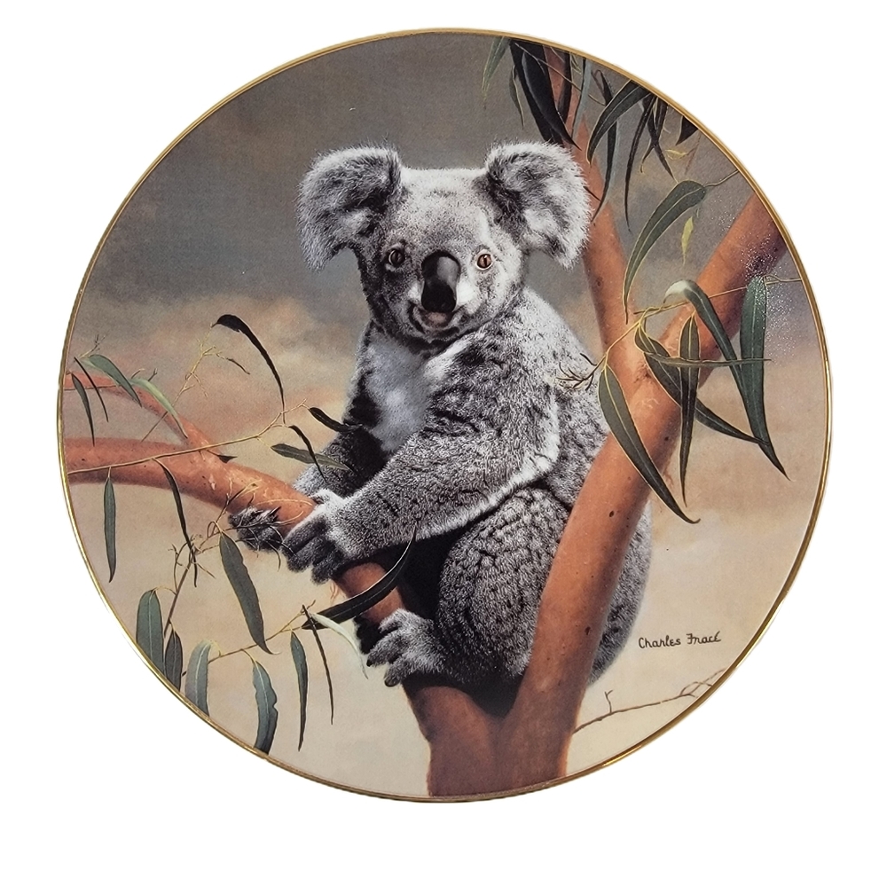 BRADEX THE KOALA 8.5” PLATE W’ COA ENDANGERED SPECIES BY CHARLES FRACE 1990